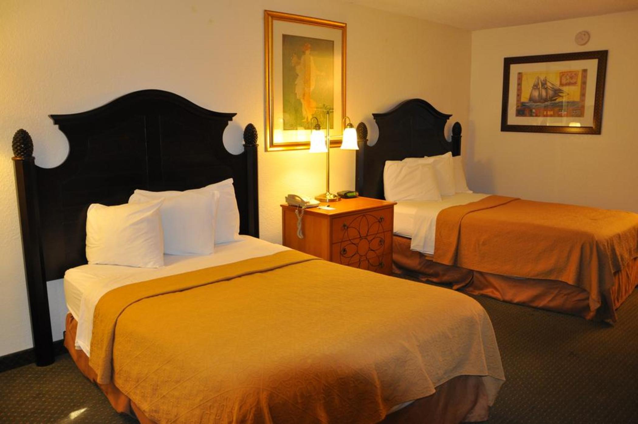 Quality Inn & Suites Eastgate 基西米 外观 照片