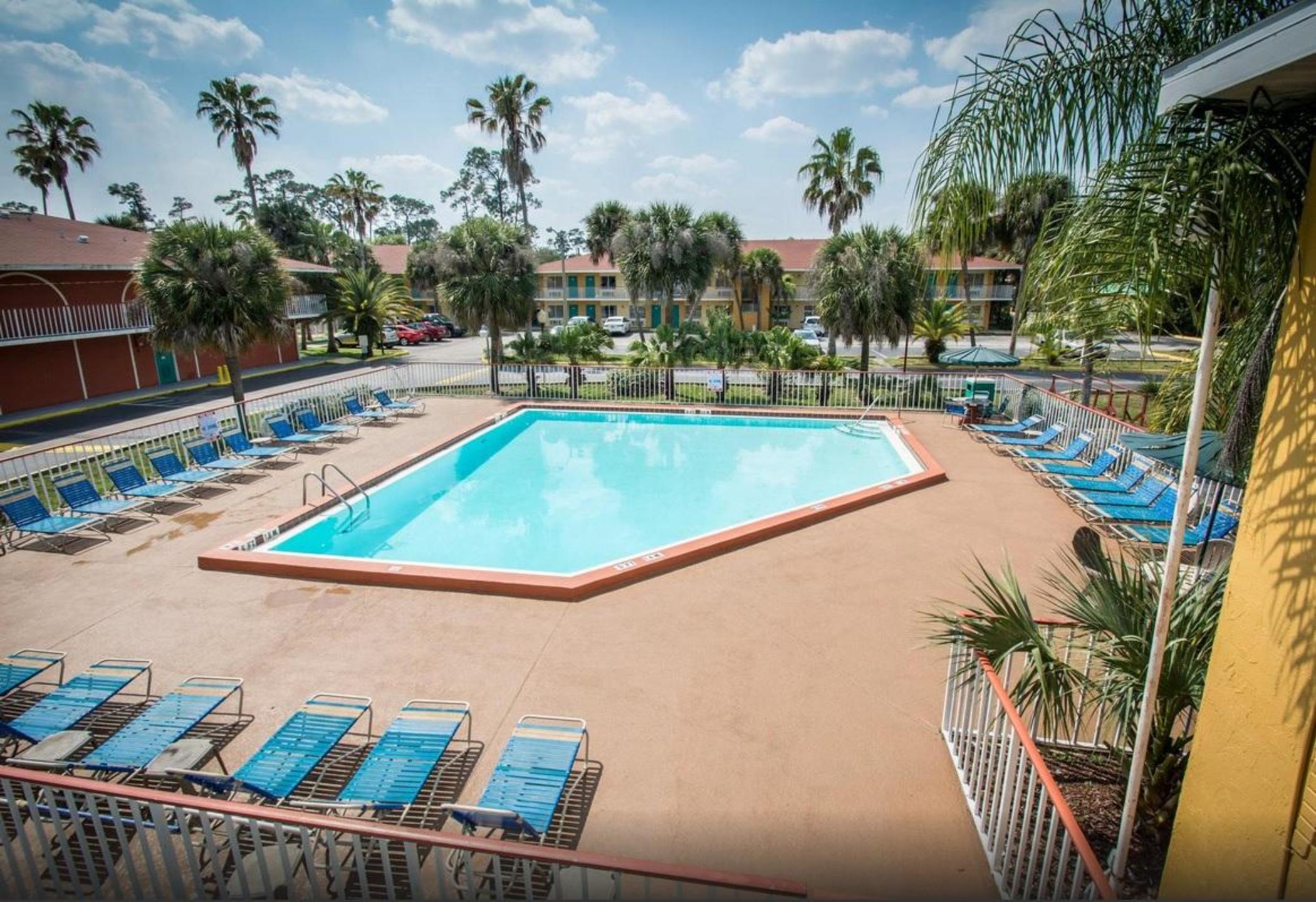 Quality Inn & Suites Eastgate 基西米 外观 照片
