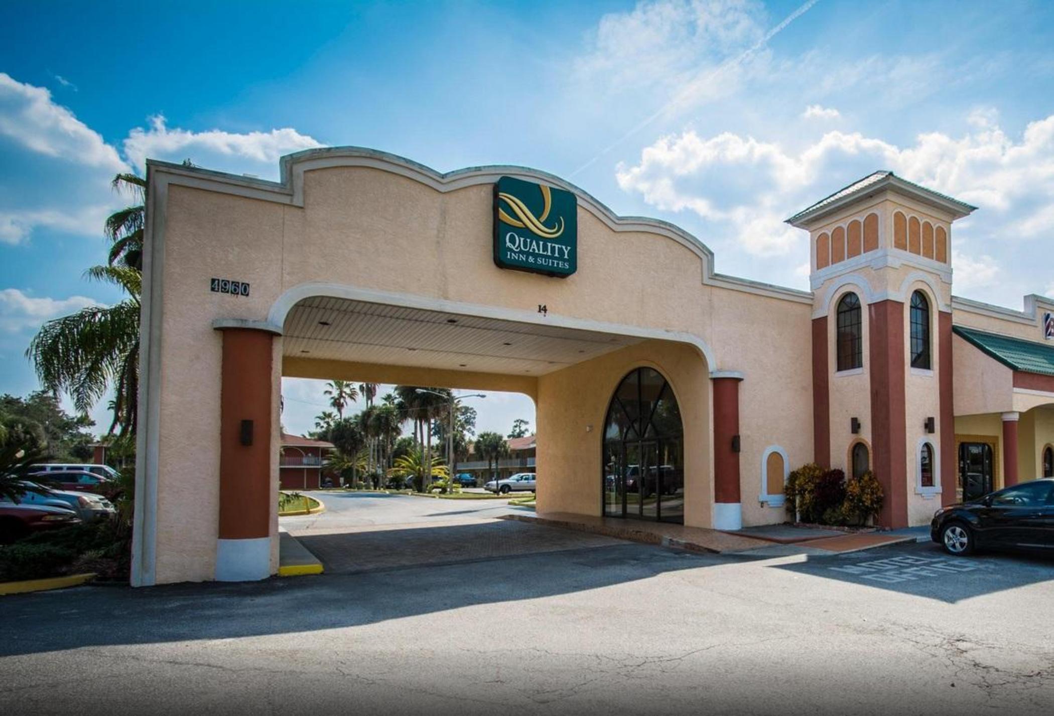 Quality Inn & Suites Eastgate 基西米 外观 照片