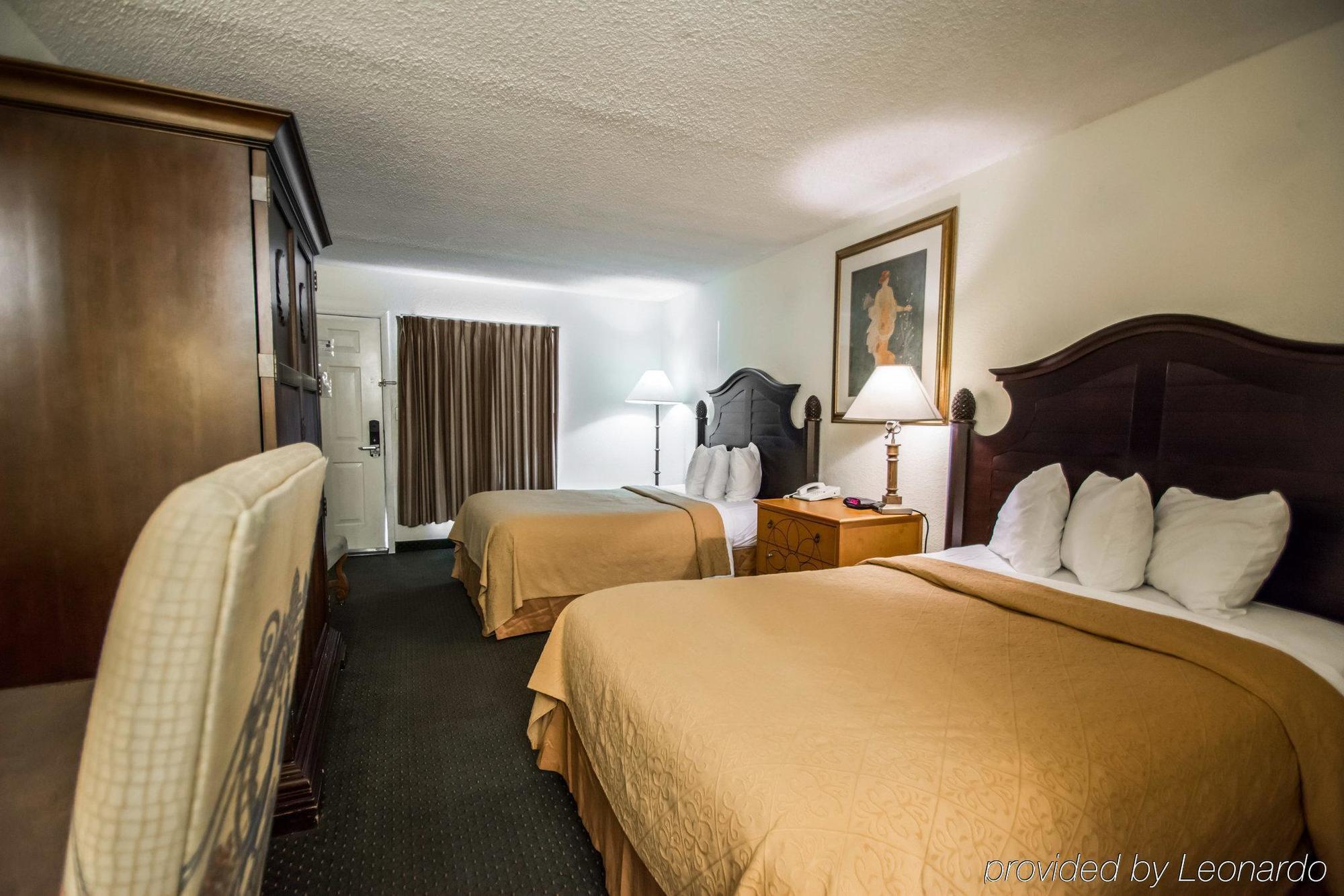Quality Inn & Suites Eastgate 基西米 外观 照片