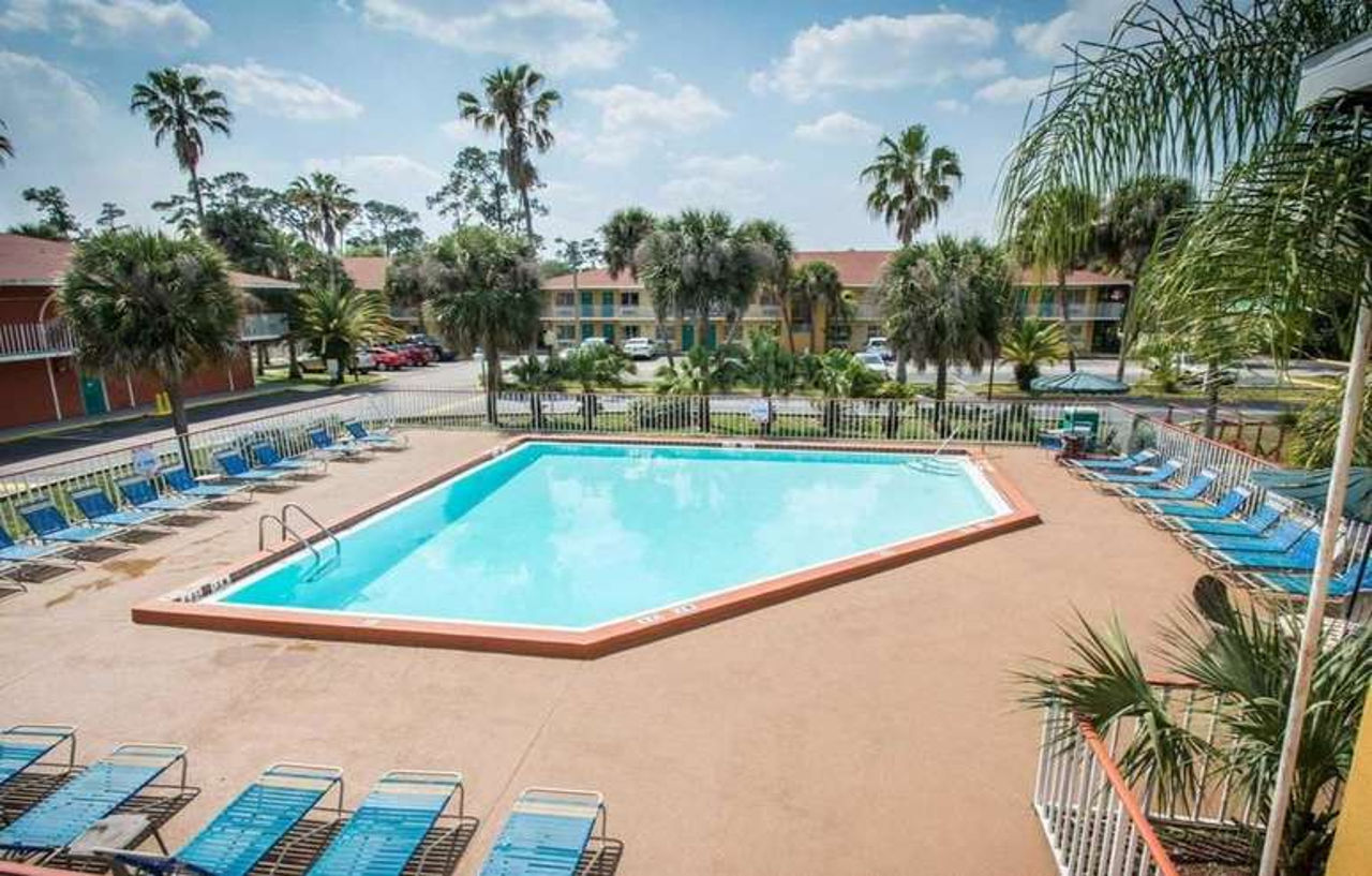 Quality Inn & Suites Eastgate 基西米 外观 照片